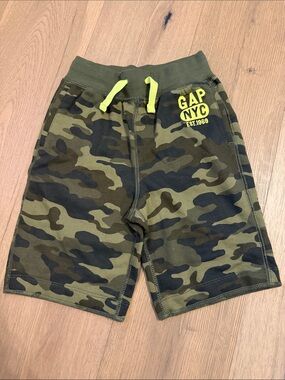 Gap Kids Boy's Camouflage Sweat Shorts - New without Tags!